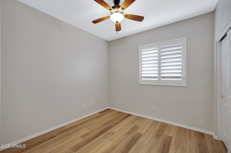 16875 W Manchester Dr-18