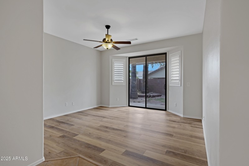 16875 W Manchester Dr-21