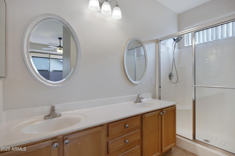 16875 W Manchester Dr-25