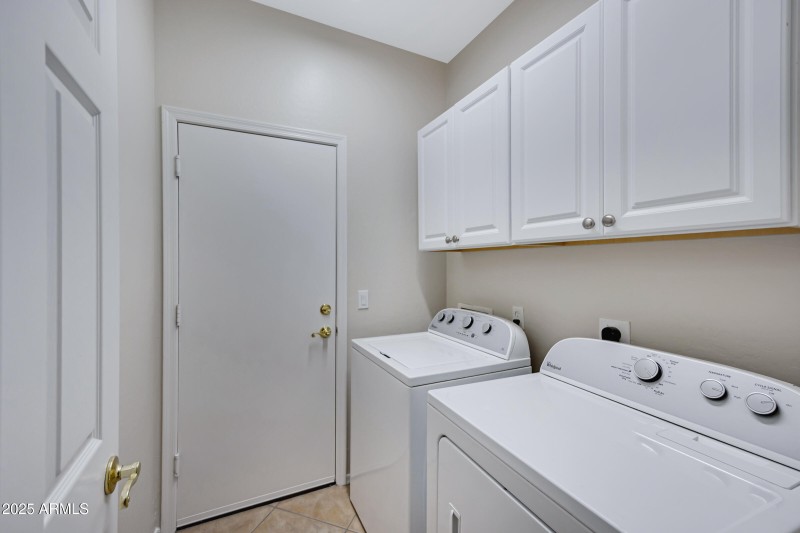 16875 W Manchester Dr-26