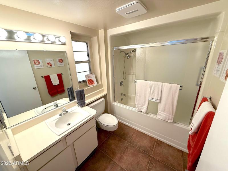 GuestBath 12702 W Ashwood Dr Sun City We