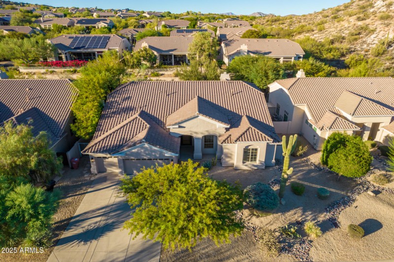 01 - Whispering Wind Aerials