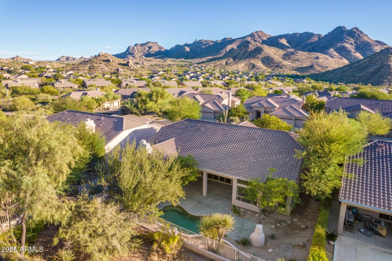 05 - Whispering Wind Aerials