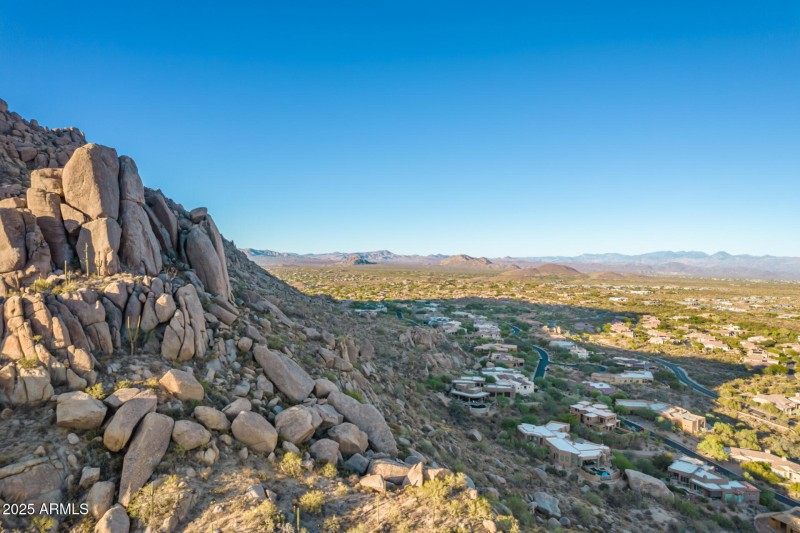 22 - Whispering Wind Aerials