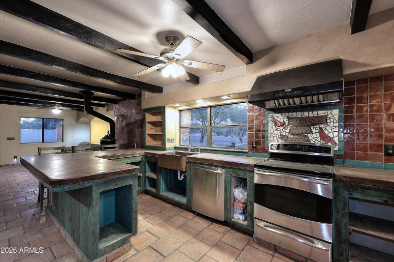 Night-Kitchen