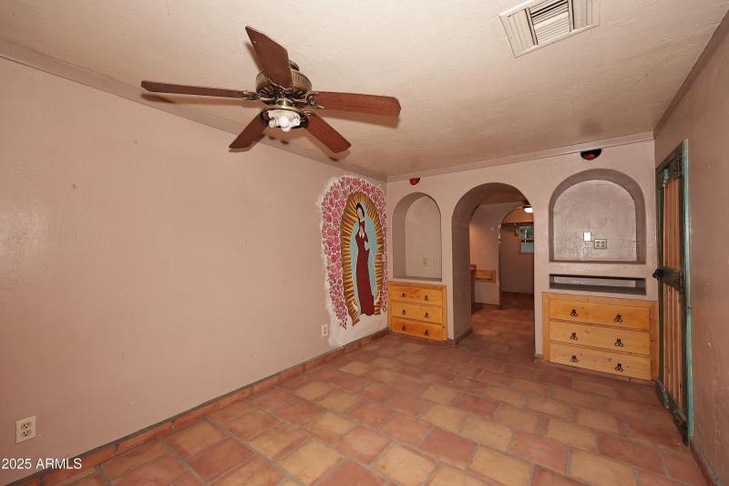 Primary Bedroom2