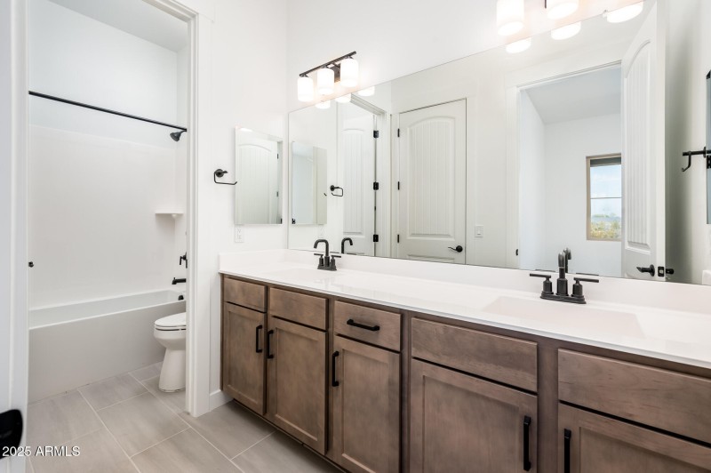 115 E Santa Cruz Dr - MLS-41