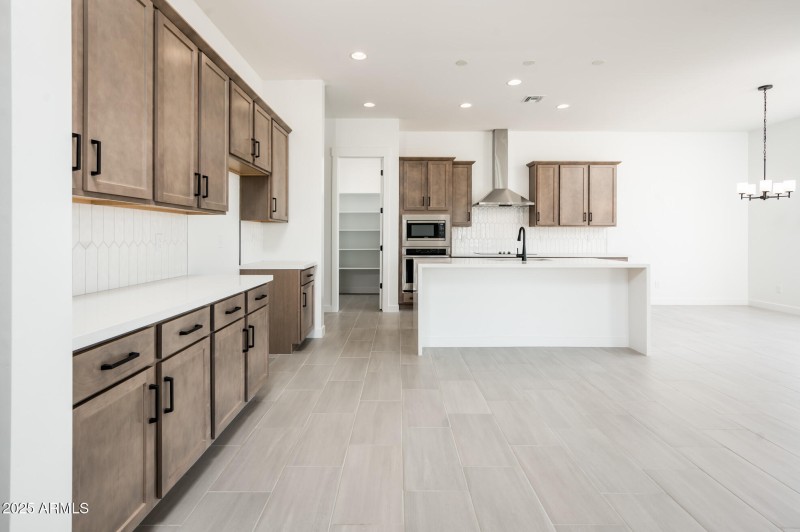 115 E Santa Cruz Dr - MLS-18