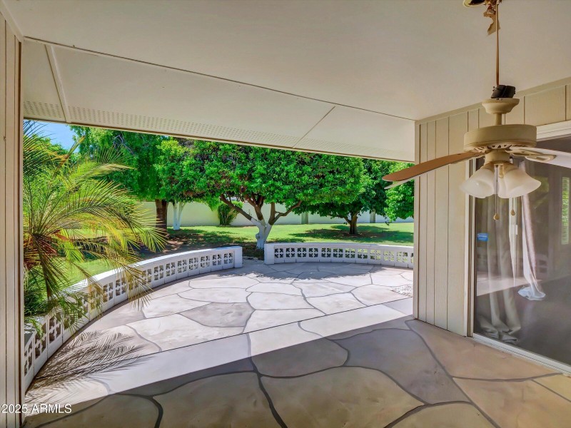 47-10825 W Caron Dr-43