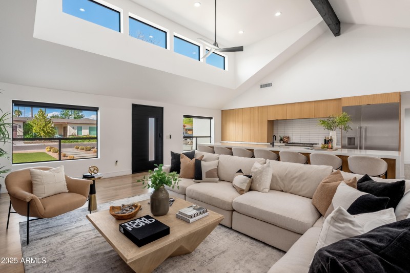 4421 E Earll Dr - 11