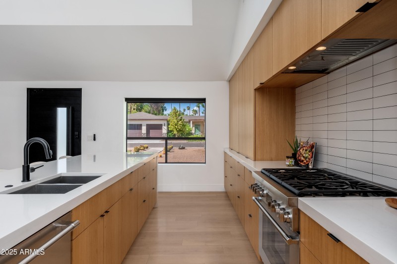 4421 E Earll Dr - 15