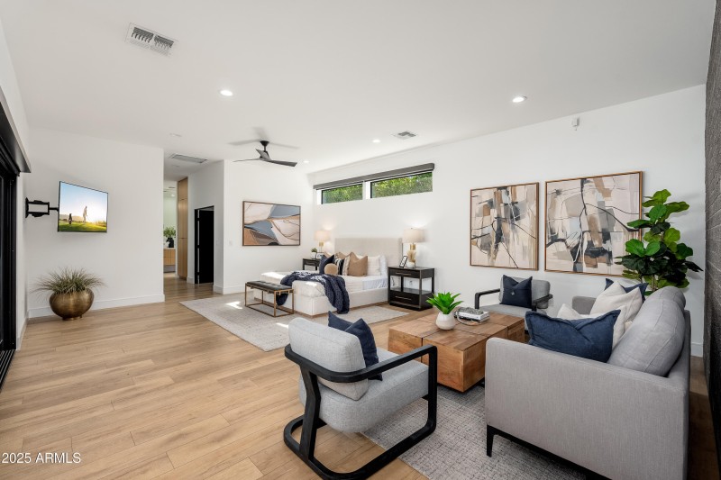 4421 E Earll Dr - 29