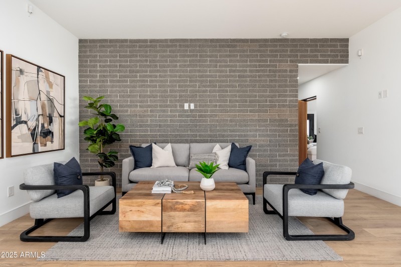 4421 E Earll Dr - 31