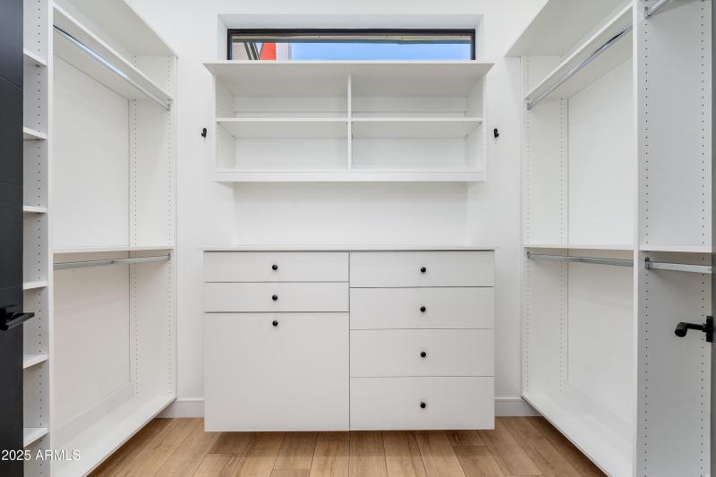 4421 E Earll Dr - 34