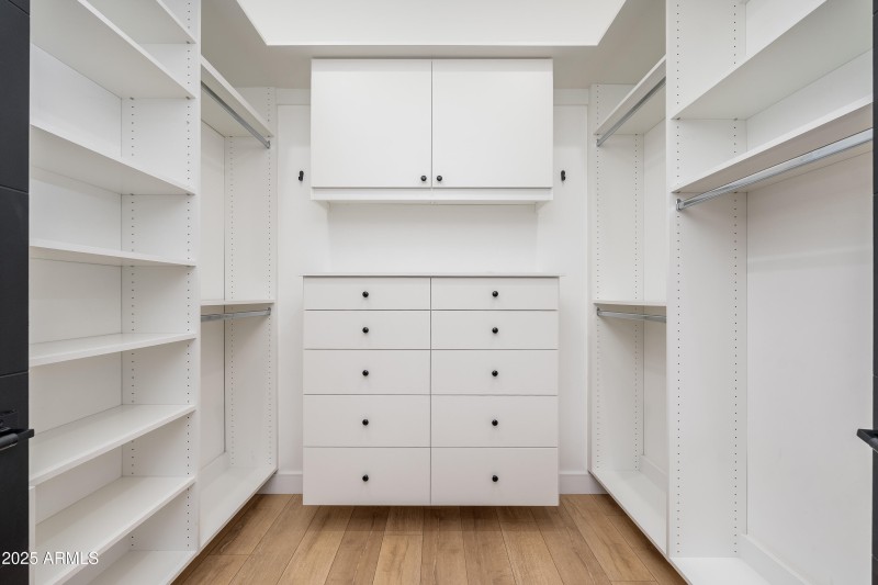 4421 E Earll Dr - 35