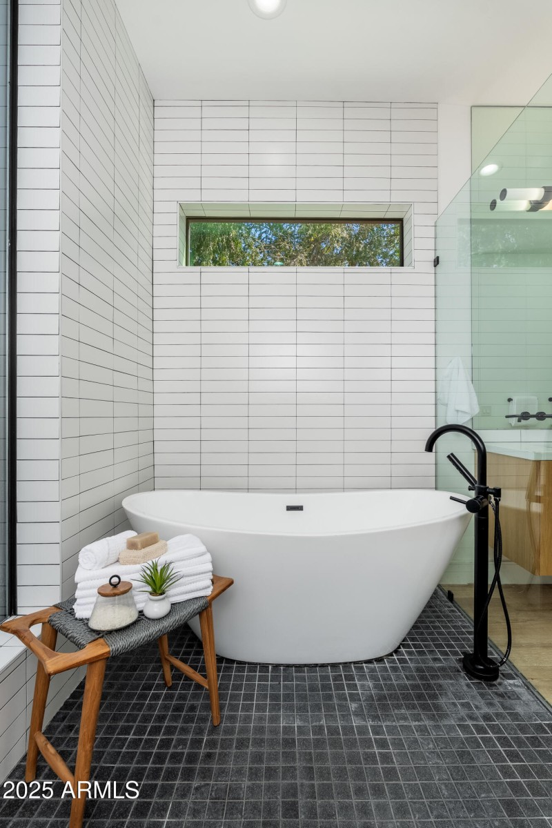 4421 E Earll Dr - 38