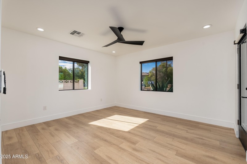 4421 E Earll Dr - 42