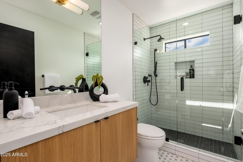 4421 E Earll Dr - 47