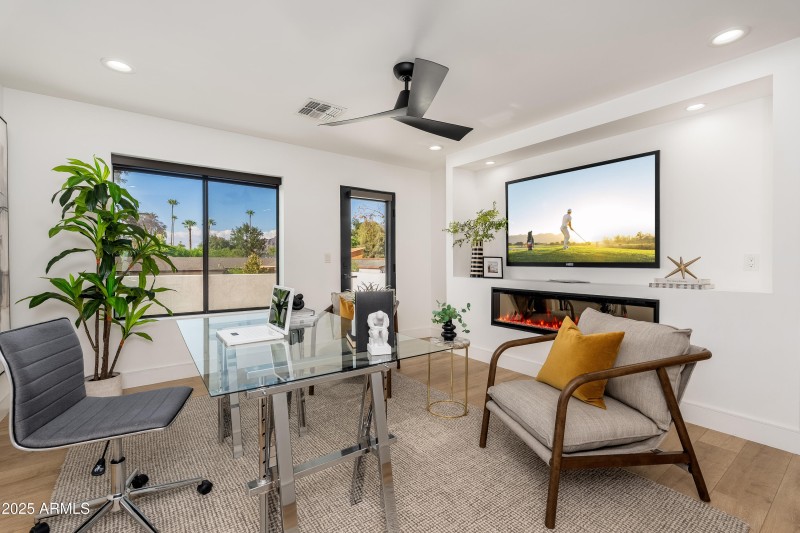 4421 E Earll Dr - 49