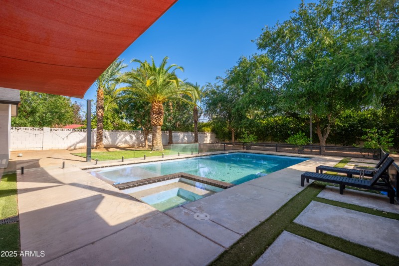 4421 E Earll Dr - 56