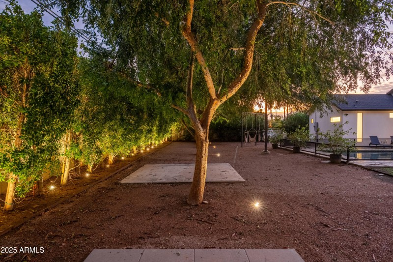 4421 E Earll Dr - 78