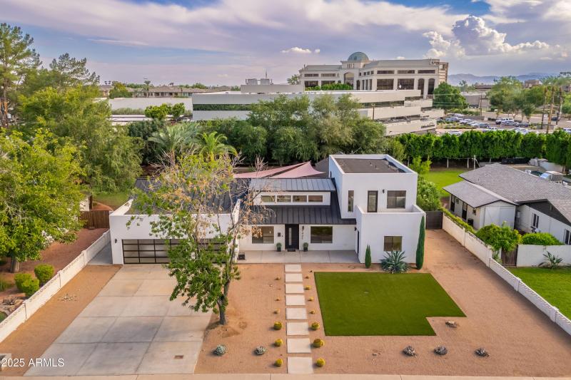 4421 E Earll Dr - 80