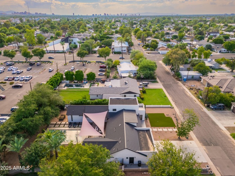 4421 E Earll Dr - 82