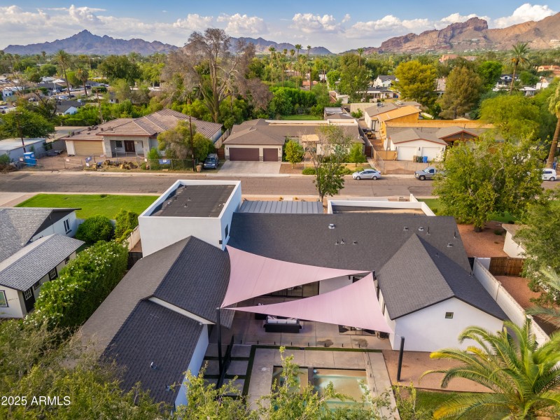 4421 E Earll Dr - 84