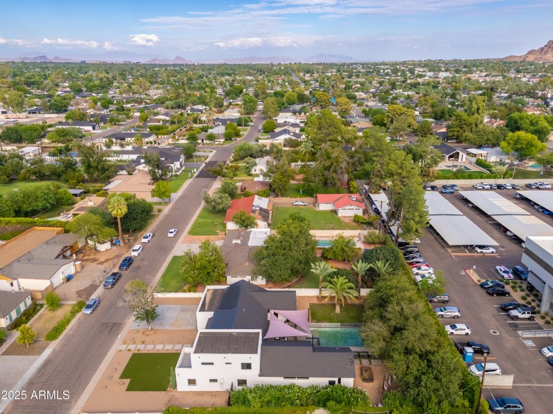 4421 E Earll Dr - 86