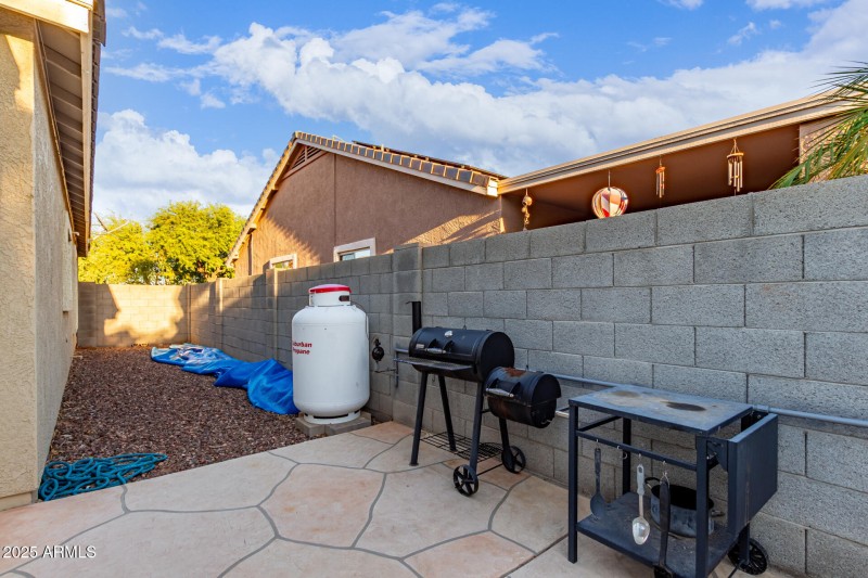 Pool cover included.