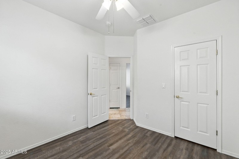 26-web-or-mls-White-26