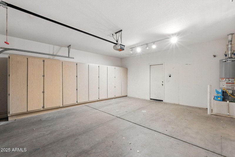 31-web-or-mls-White-31