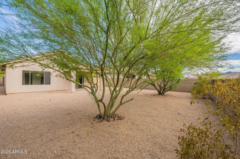 35-web-or-mls-White-35