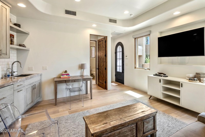 Casita Bedroom/Living Area