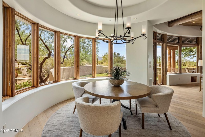 Casual dining in great room