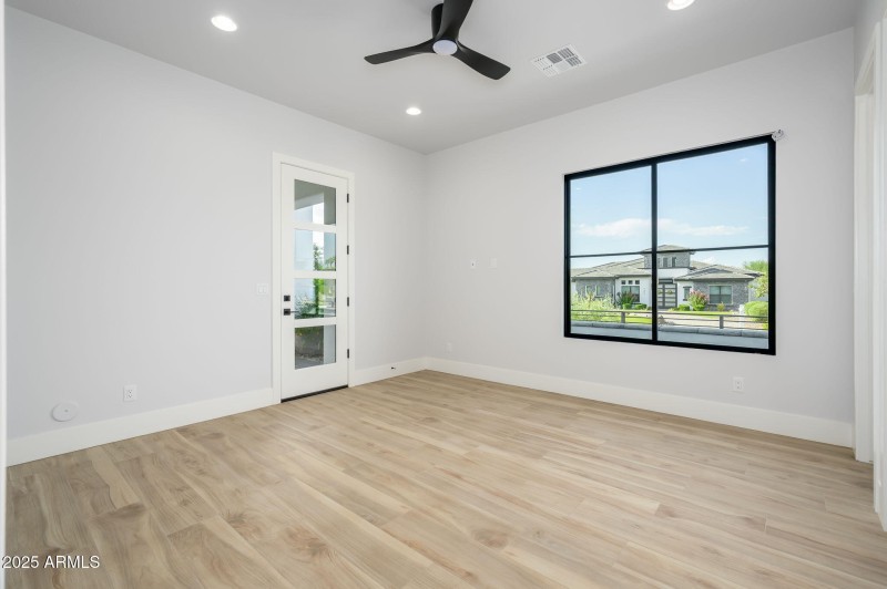 29-web-or-mls-RunawayBay-23