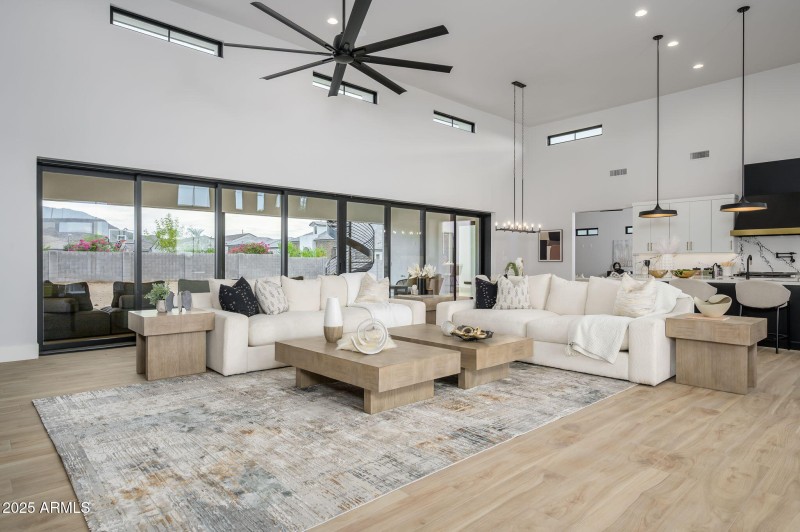 74-web-or-mls-RunawayBay-68