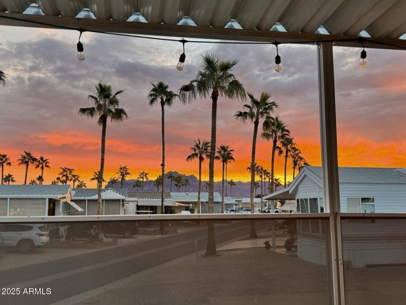 EbzKBgbrTTihOB2lS7XEjQ