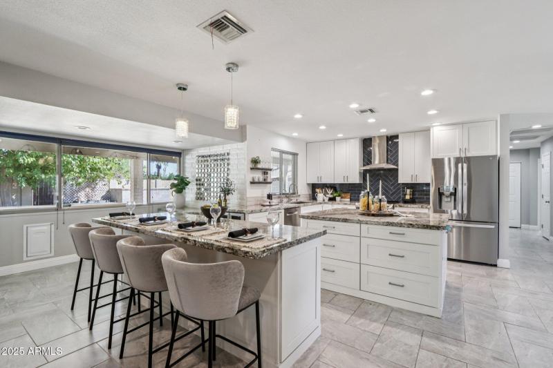 Entertainers Dream Kitchen!