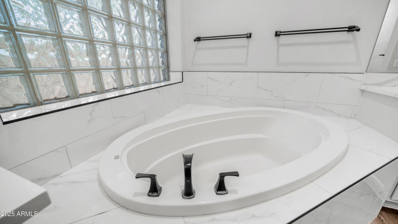 15727 W Sheridan St (30)