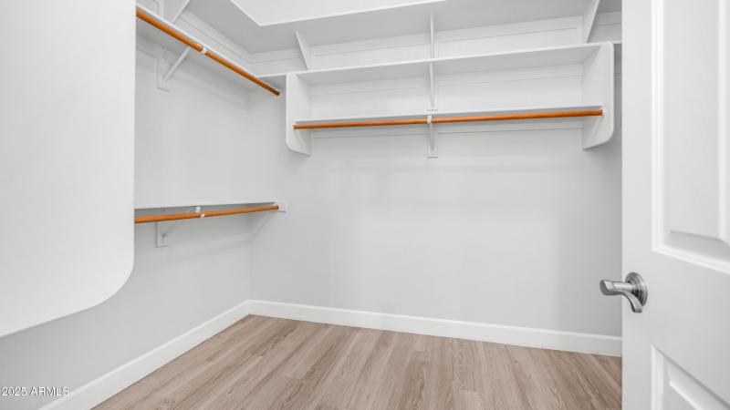 15727 W Sheridan St (31)