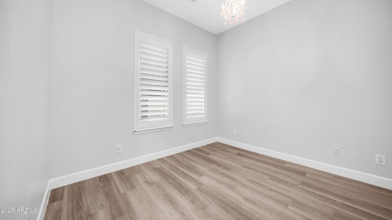 15727 W Sheridan St (38)