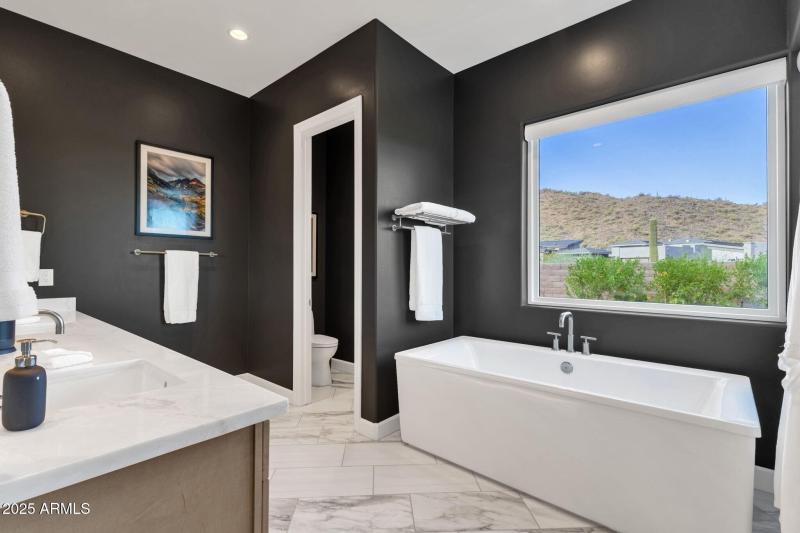 025_Primary Bathroom