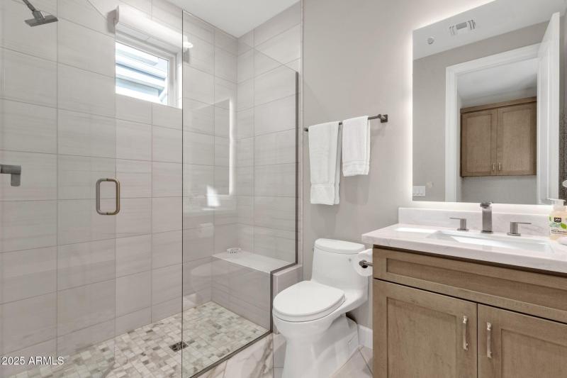 042_Guest Casita Bathroom