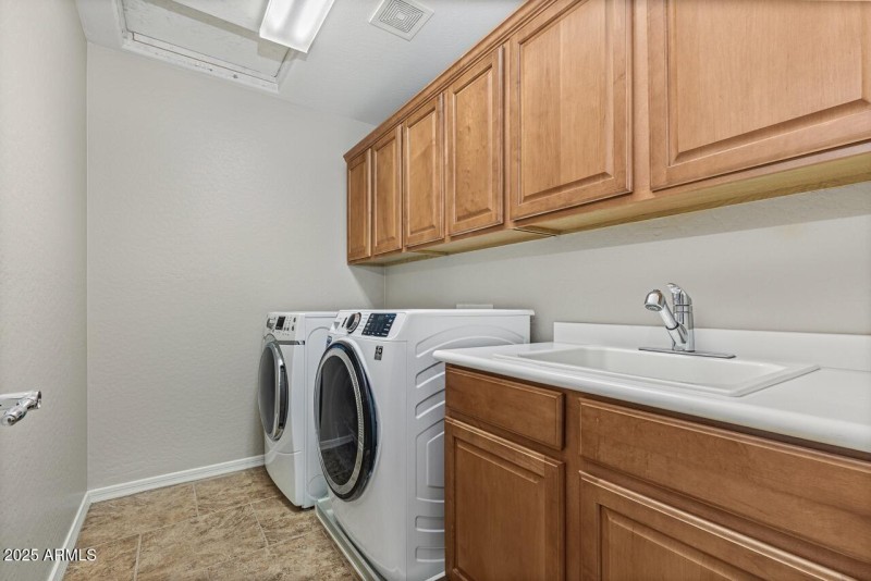 22 Laundry Room