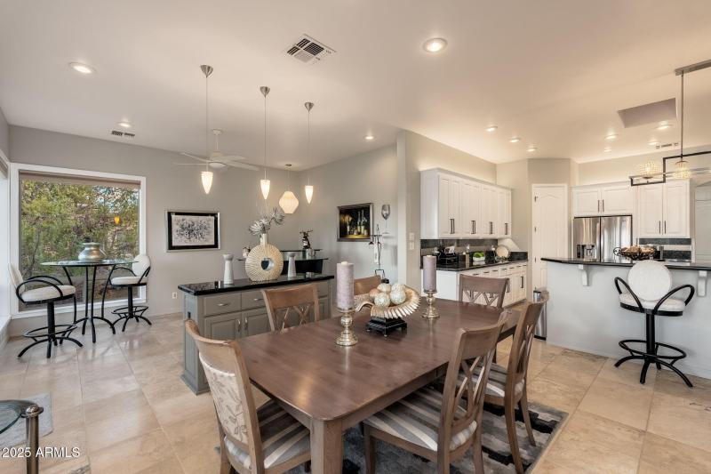 2202 E Feather Plume Ln - 08