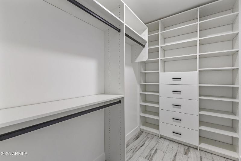 Organized Closet Design