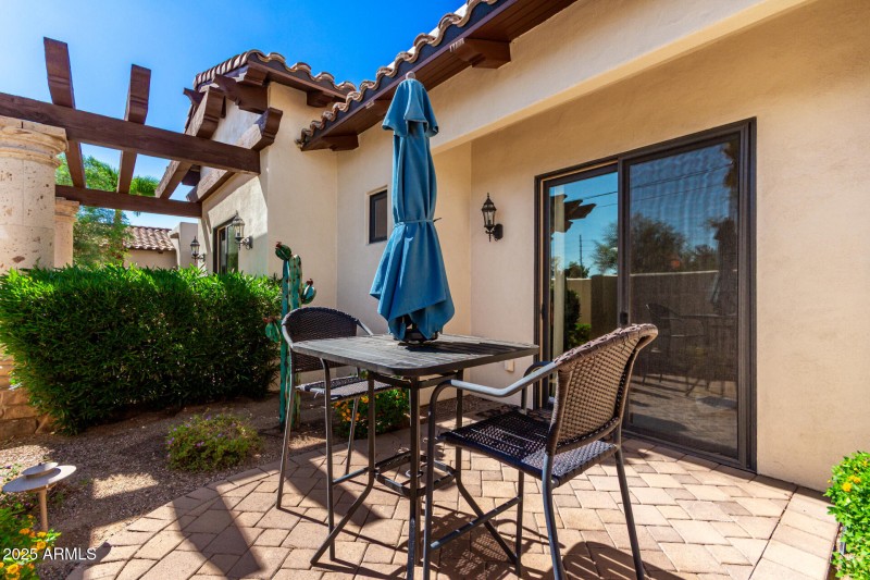 Guest Bedroom 1 Patio