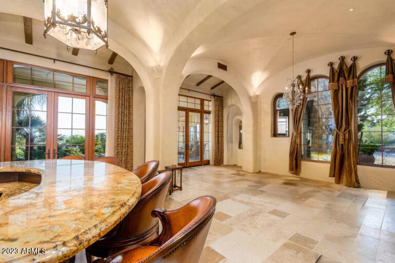 Camelback Mtn • 1-Level Home