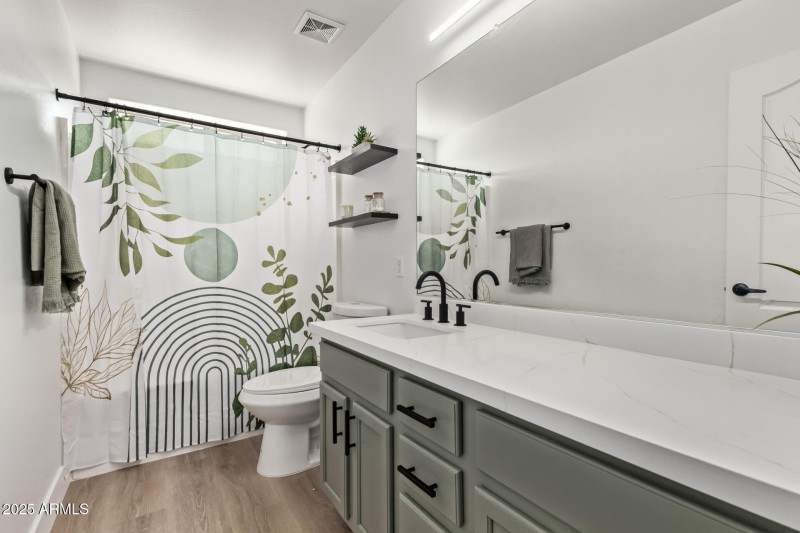 Guest Bath with Quartz Countertops
